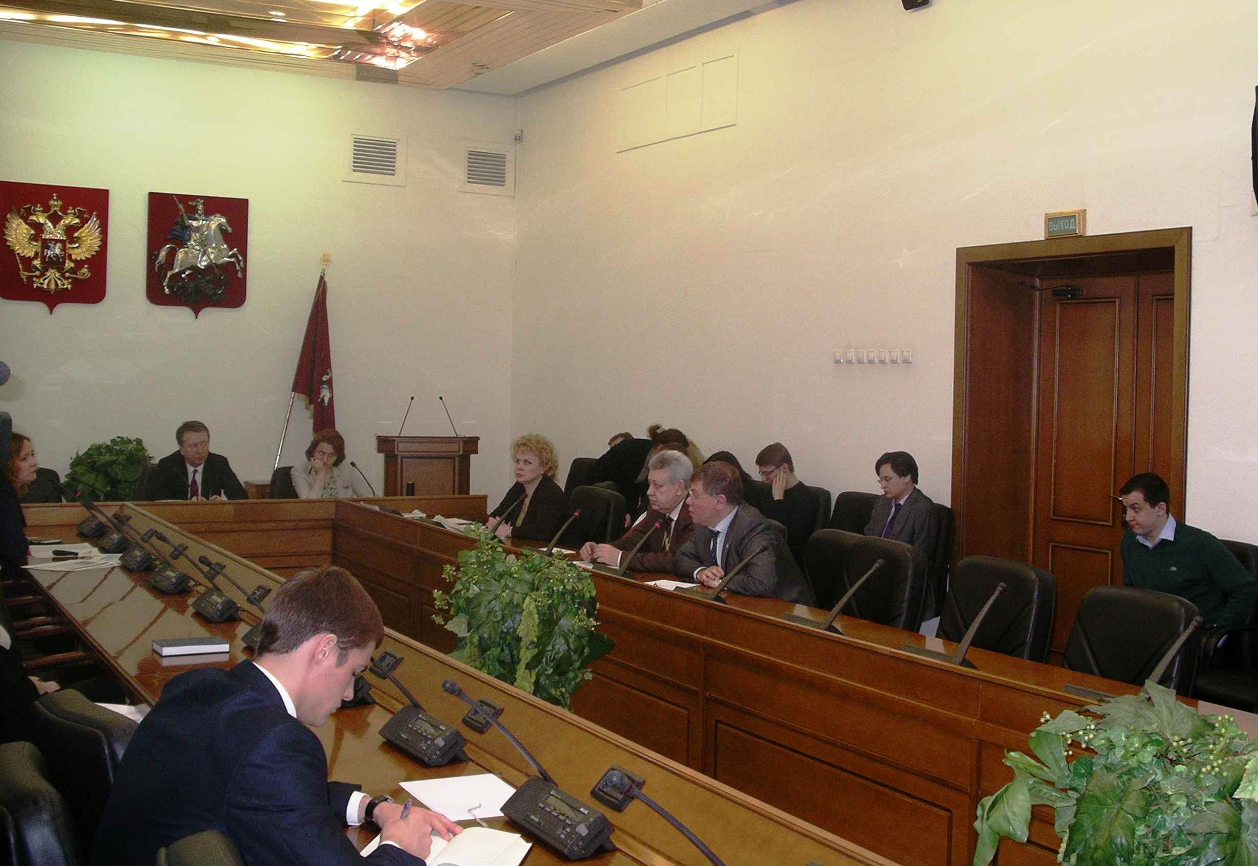 Ситуацию с яслями в Москве обсудили депутаты